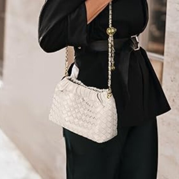 Neiman Marcus White Dumpling Elegant Woven Leather Evening Shoulder Bag - Picture 1 of 5